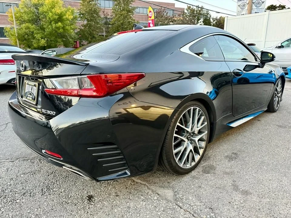 2017 Lexus RC - Image 4 of 19