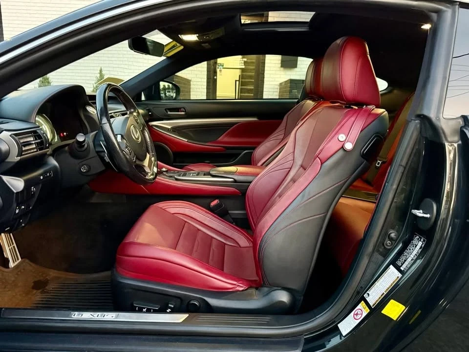 2017 Lexus RC - Image 14 of 19
