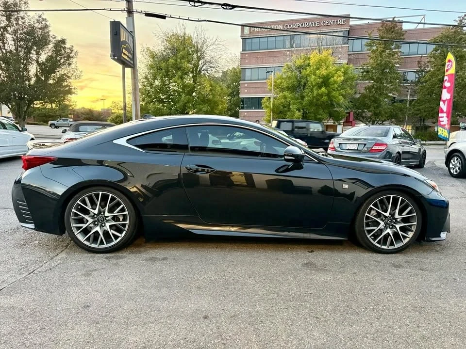 2017 Lexus RC - Image 5 of 19