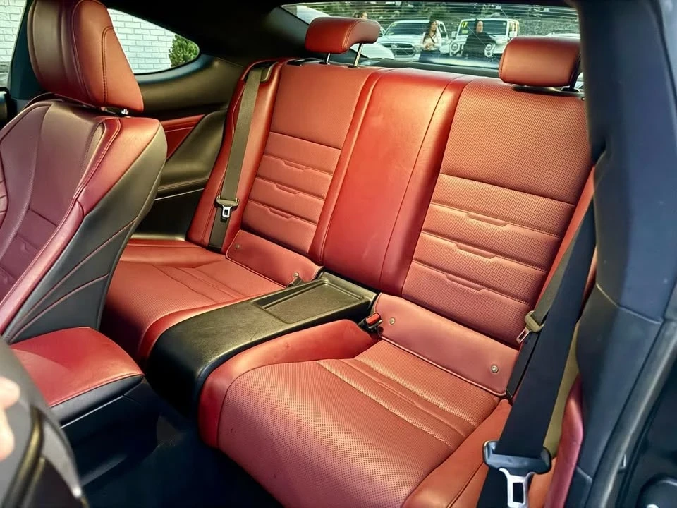 2017 Lexus RC - Image 17 of 19