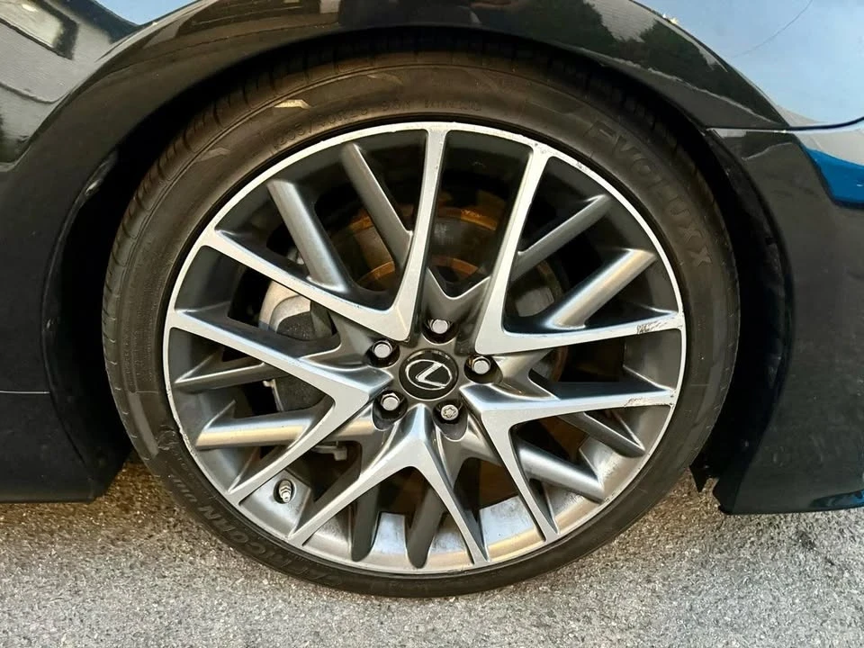 2017 Lexus RC - Image 12 of 19