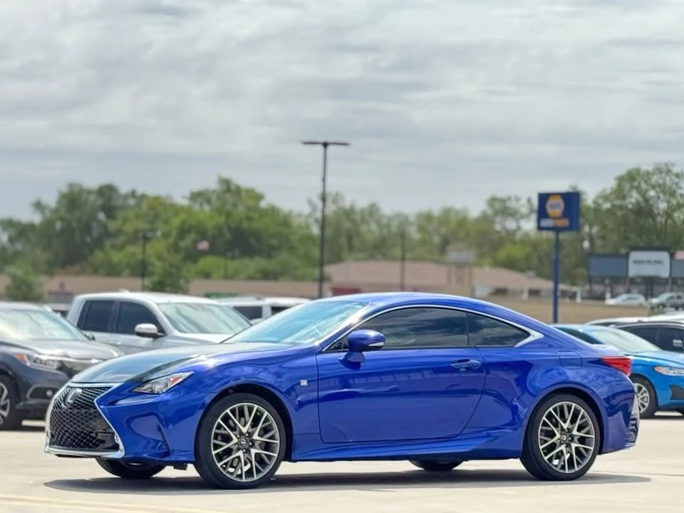 2017 Lexus RC - Image 7 of 16