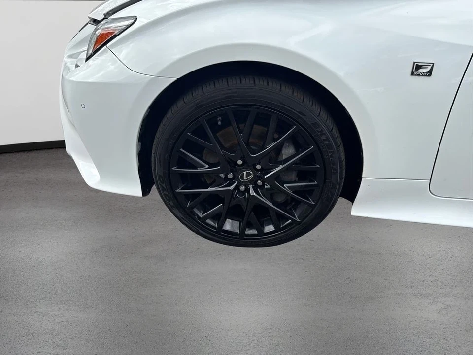 2017 Lexus RC - Image 11 of 12