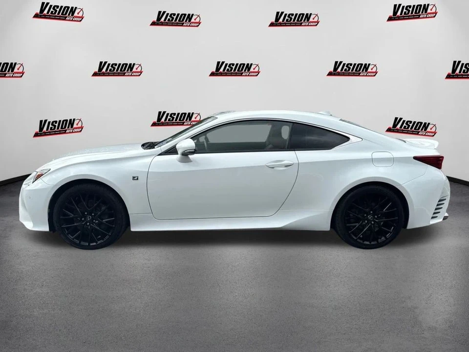 2017 Lexus RC - Image 8 of 12