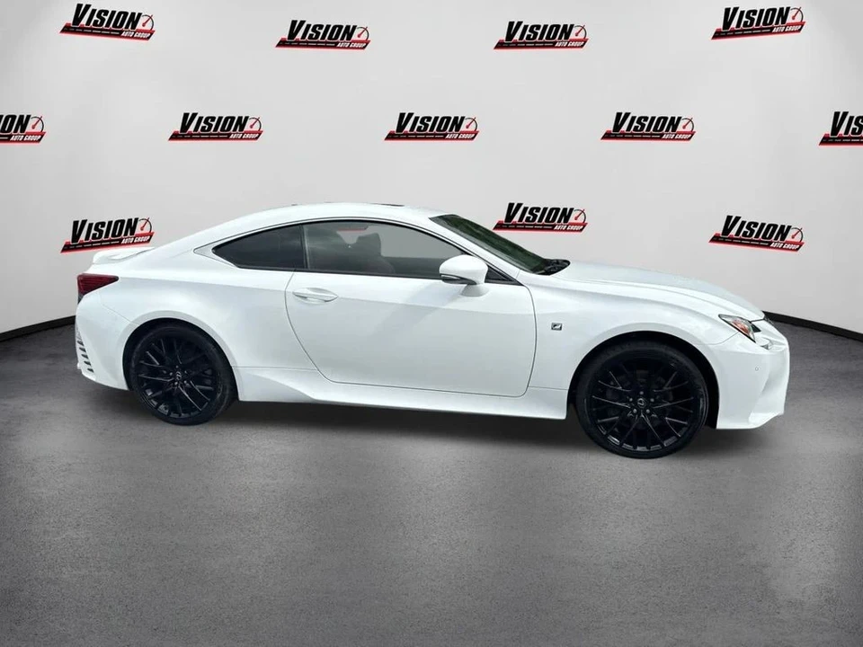 2017 Lexus RC - Image 4 of 12