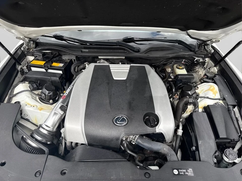 2017 Lexus RC - Image 12 of 12