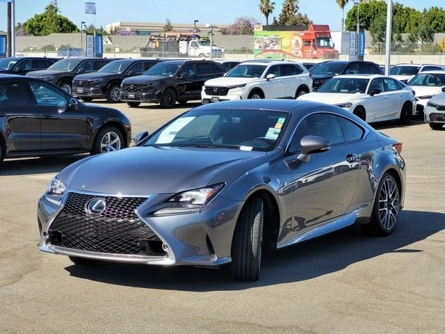 2017 Lexus RC - Image 9 of 12