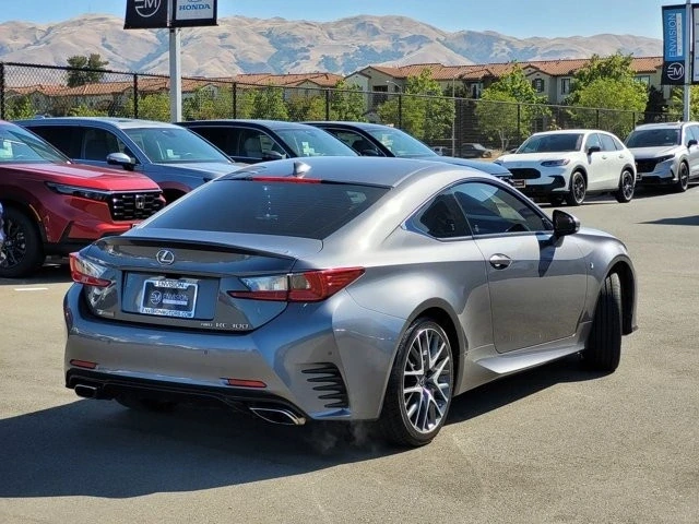 2017 Lexus RC - Image 5 of 12
