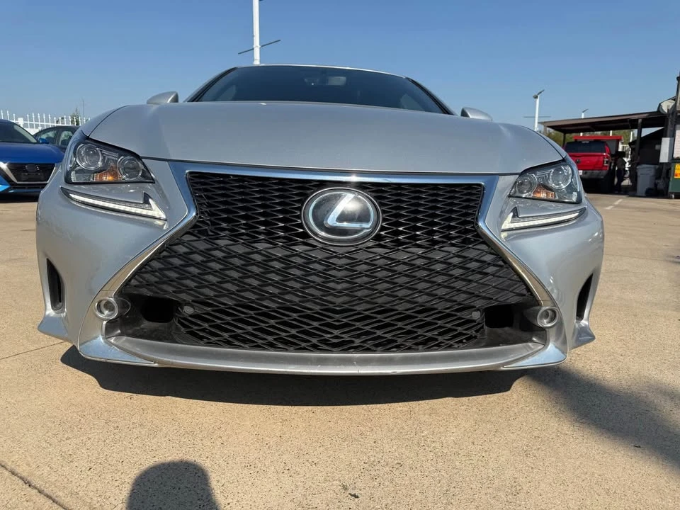 2017 Lexus RC - Image 2 of 7