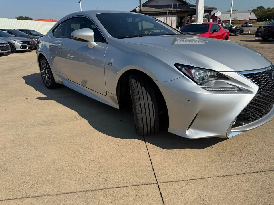 2017 Lexus RC - Image 3 of 7