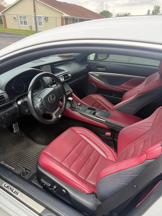 2017 Lexus RC - Image 9 of 14