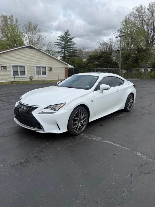 2017 Lexus RC - Image 2 of 14