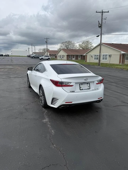 2017 Lexus RC - Image 4 of 14