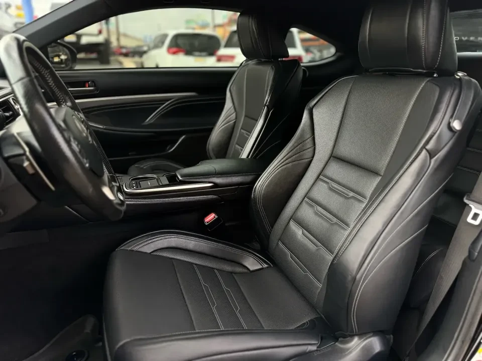2017 Lexus RC - Image 6 of 9