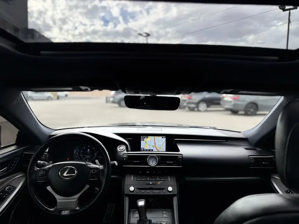 2017 Lexus RC - Image 9 of 9