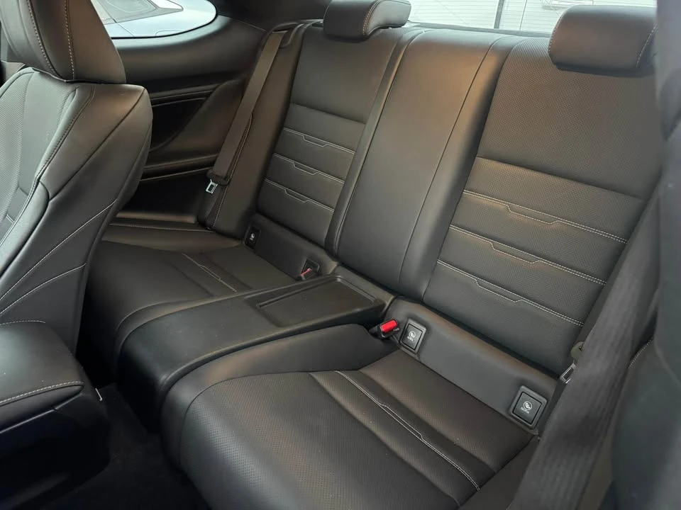 2017 Lexus RC - Image 6 of 8