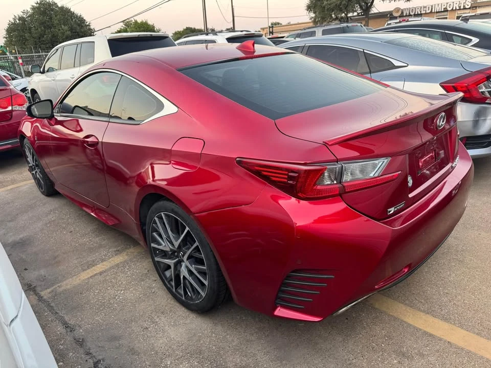 2017 Lexus RC - Image 5 of 8