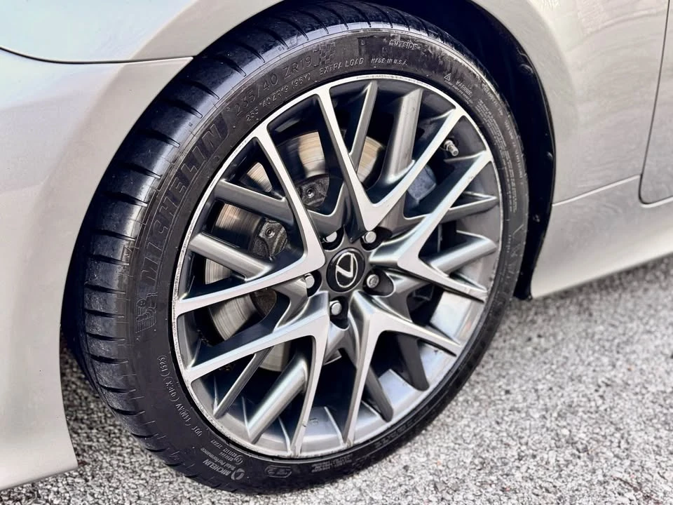 2017 Lexus RC - Image 12 of 20