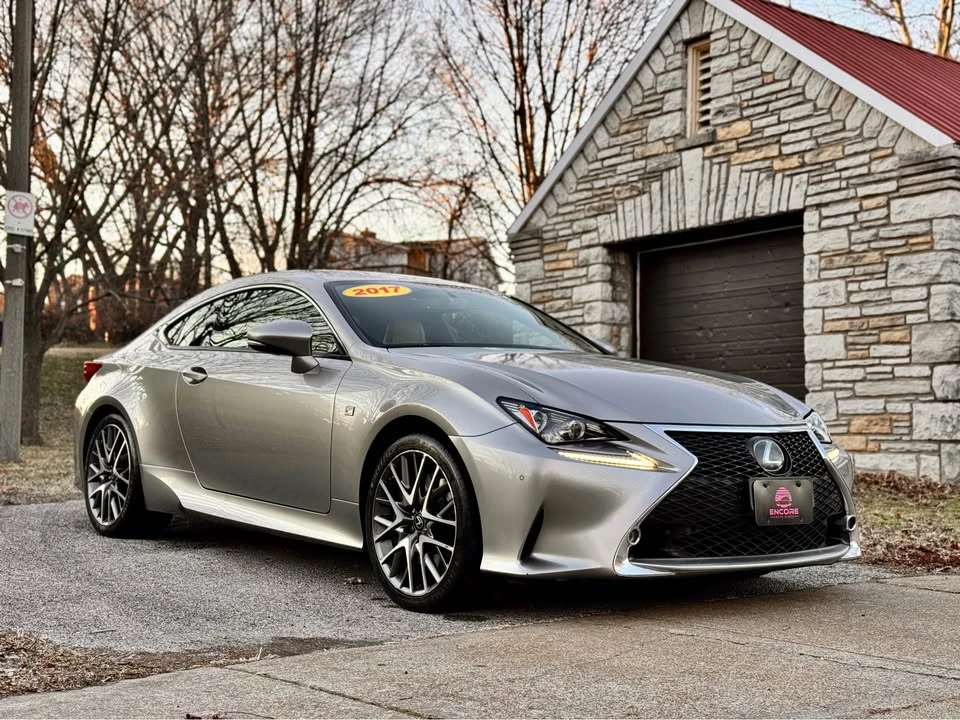 2017 Lexus RC - Image 9 of 20