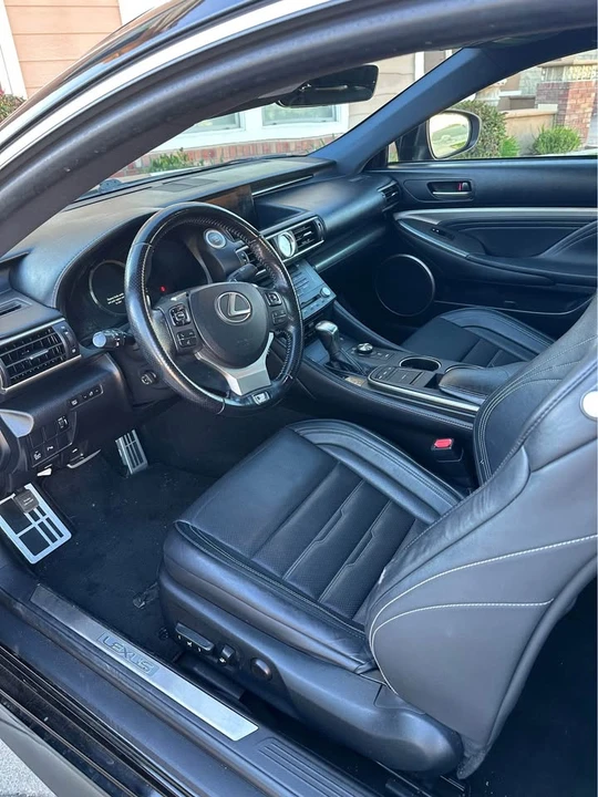 2017 Lexus RC - Image 5 of 7