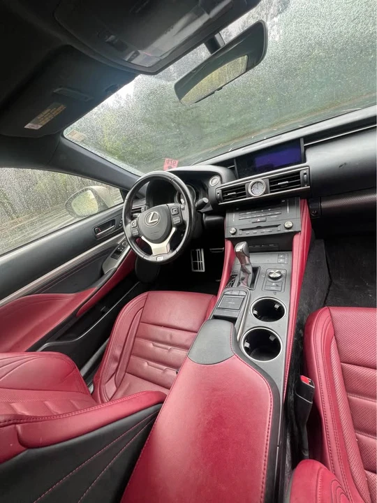 2017 Lexus RC F - Image 7 of 20