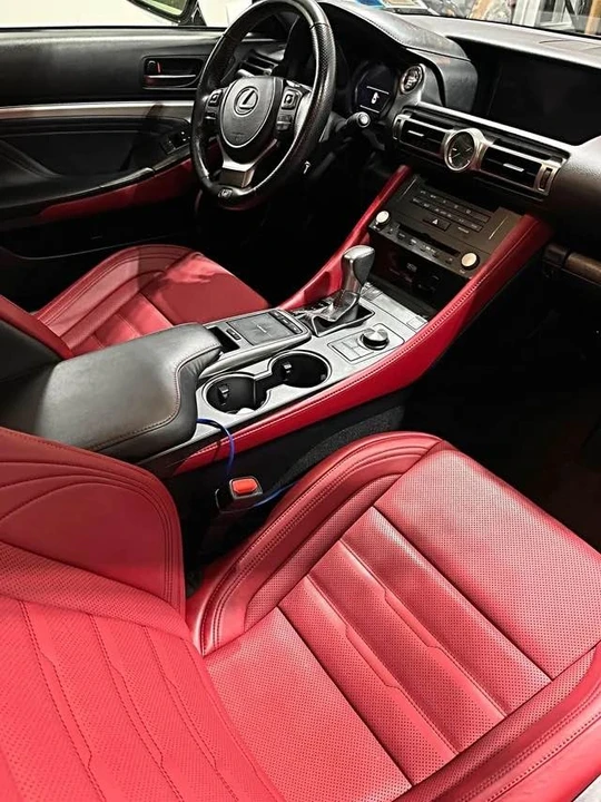 2017 Lexus RC - Image 5 of 7