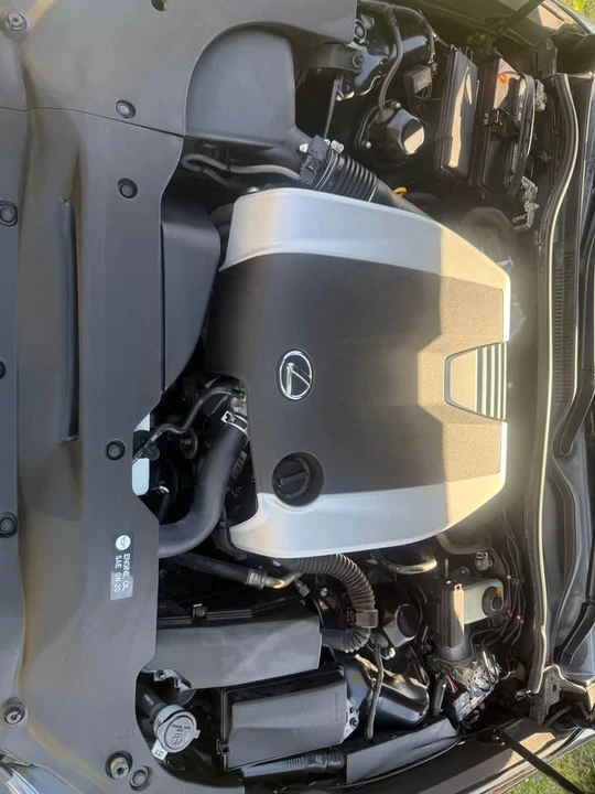 2017 Lexus RC - Image 7 of 7