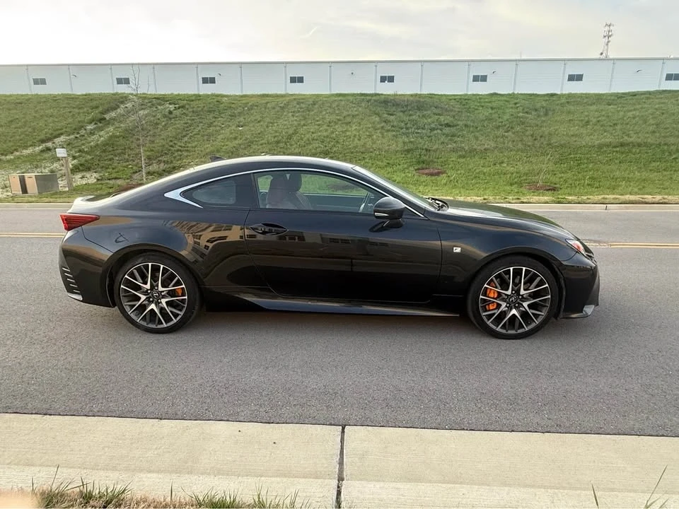 2017 Lexus RC - Image 3 of 7