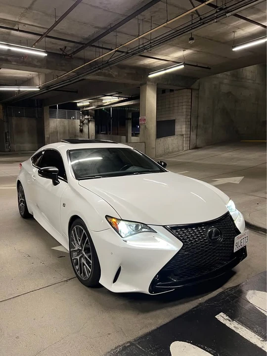 2017 Lexus RC - Image 5 of 20