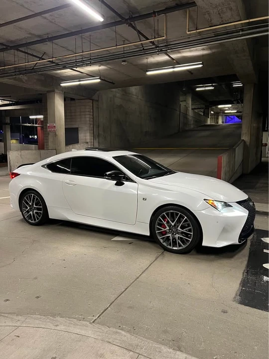 2017 Lexus RC - Image 9 of 20