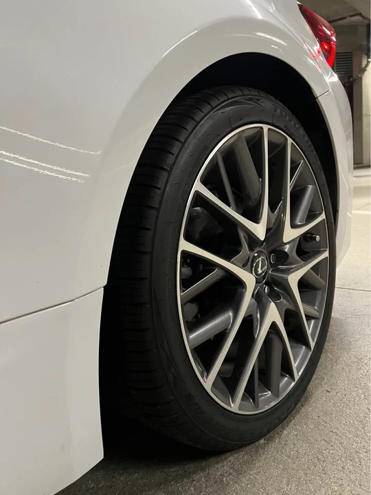 2017 Lexus RC - Image 15 of 20