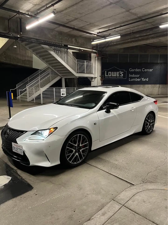 2017 Lexus RC - Image 19 of 20