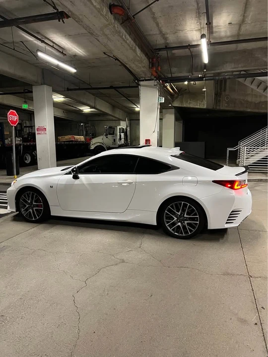 2017 Lexus RC - Image 10 of 20