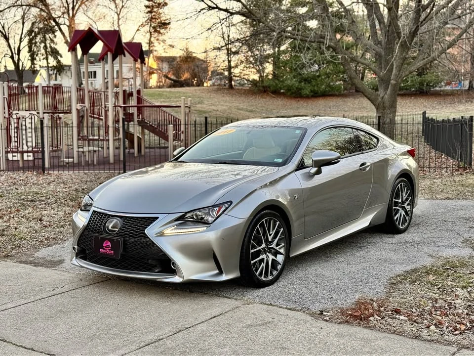 2017 Lexus RC - Image 8 of 20