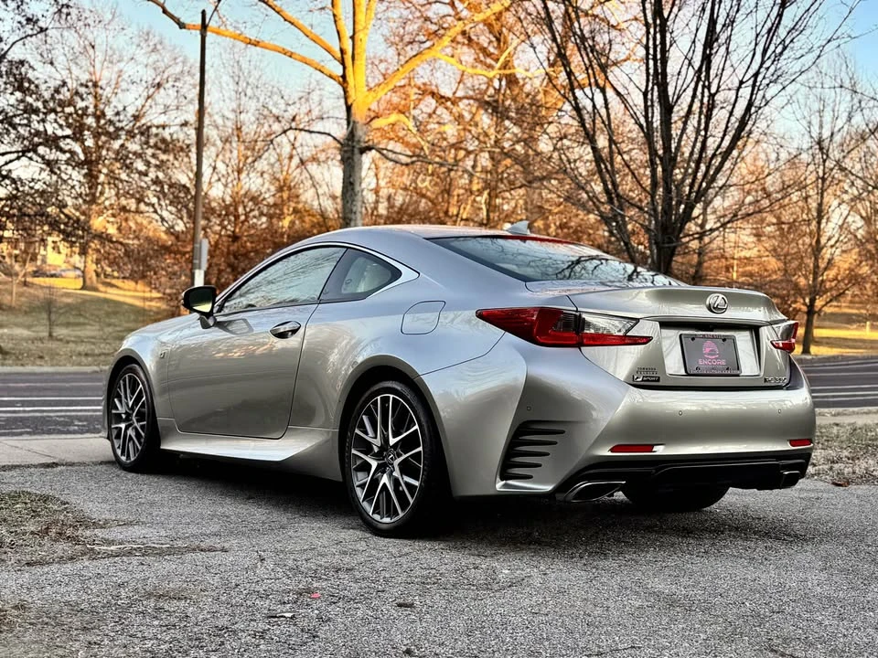 2017 Lexus RC - Image 6 of 20