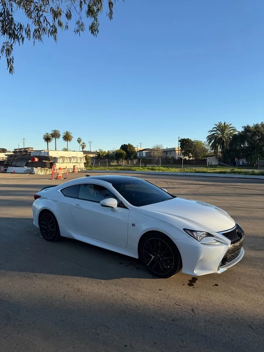 2017 Lexus RC - Image 11 of 11