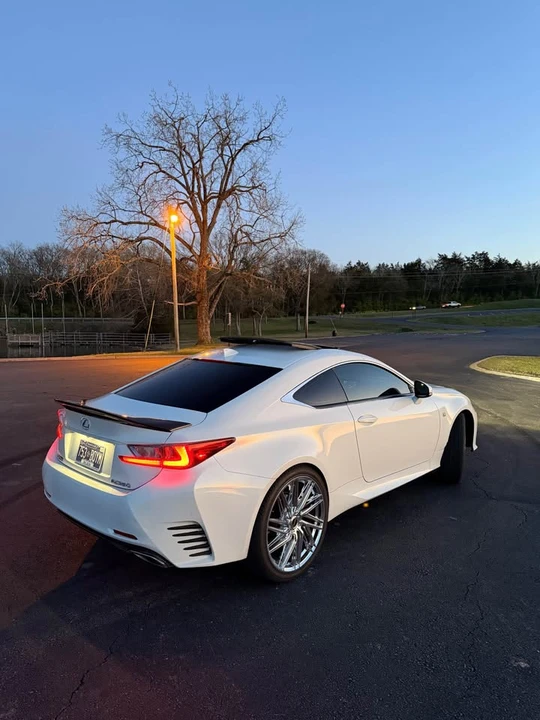 2017 Lexus RC - Image 5 of 15