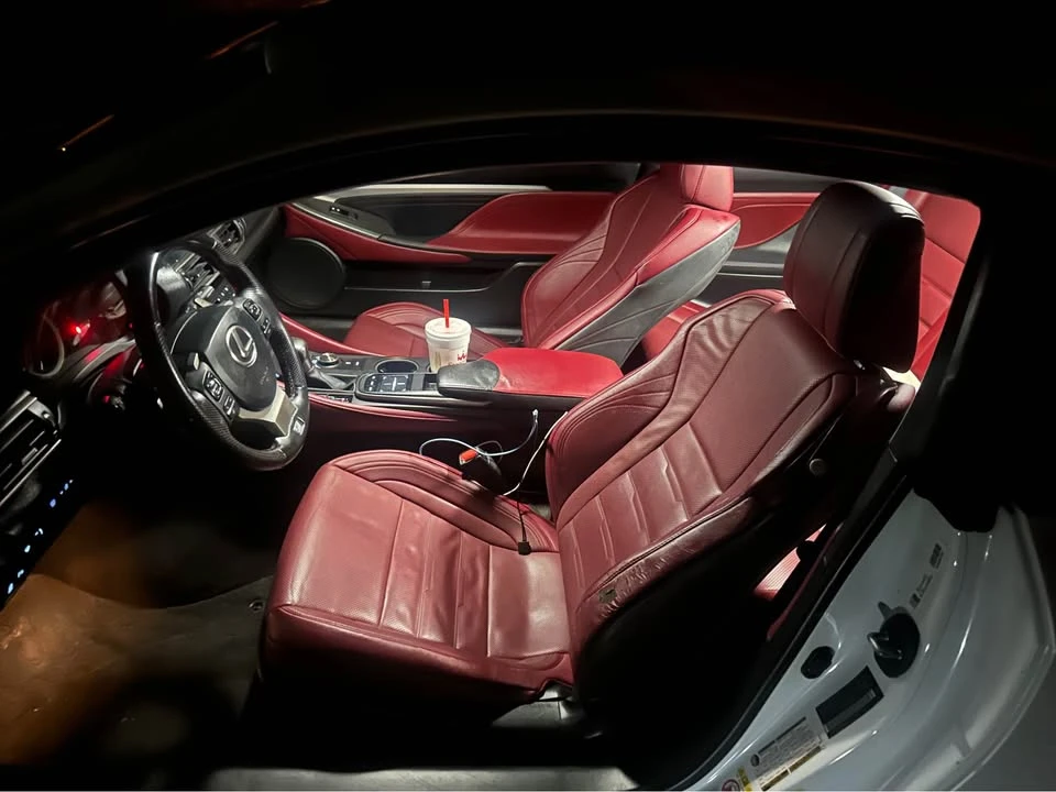 2017 Lexus RC - Image 11 of 15
