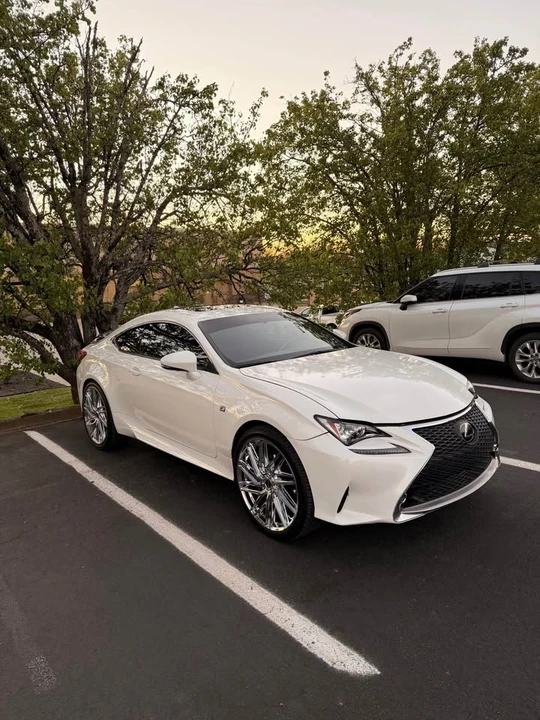 2017 Lexus RC - Image 2 of 17