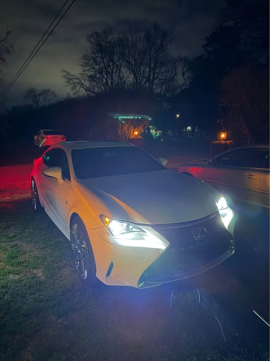 2017 Lexus RC - Image 4 of 16