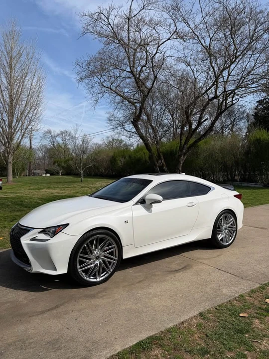 2017 Lexus RC - Image 8 of 16