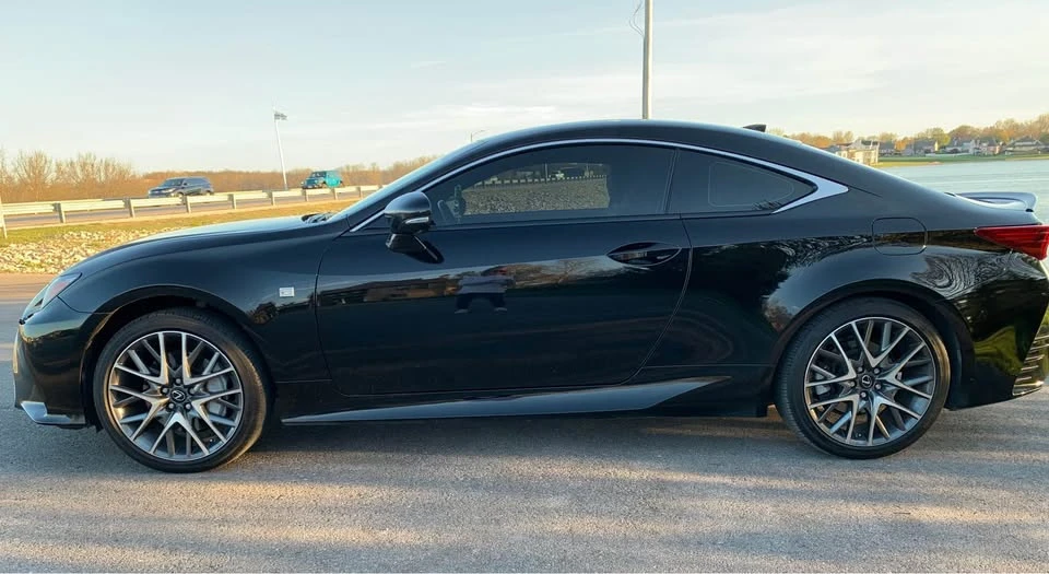 2017 Lexus RC - Image 3 of 10