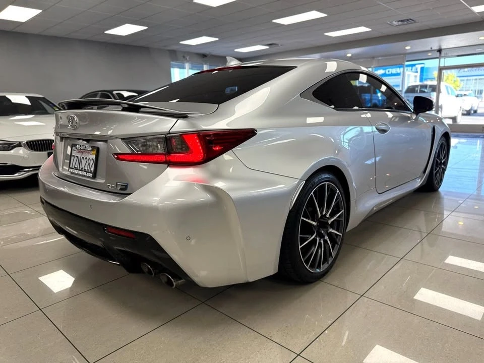 2017 Lexus RC F - Image 8 of 20