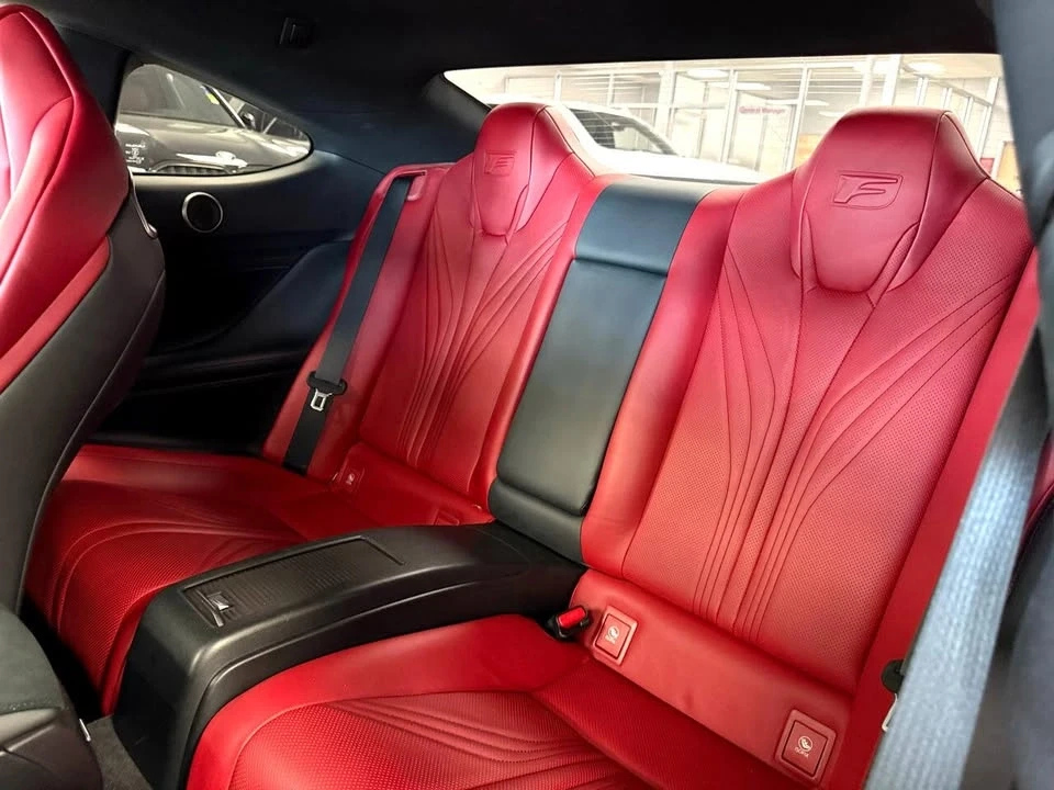 2017 Lexus RC F - Image 12 of 20