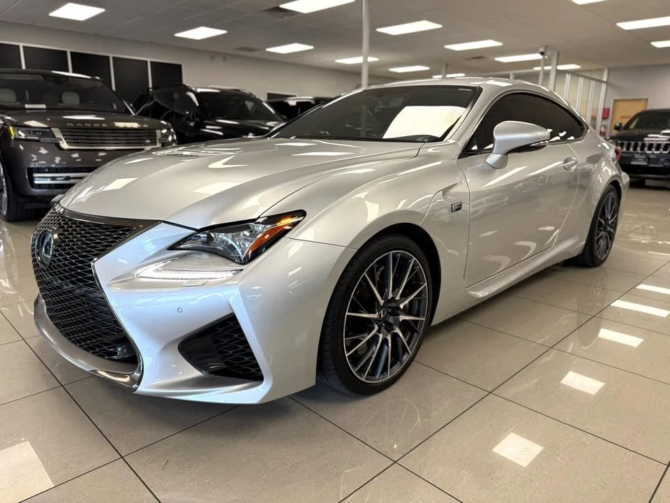 2017 Lexus RC F - Image 9 of 20