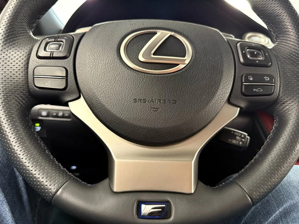 2017 Lexus RC F - Image 19 of 20