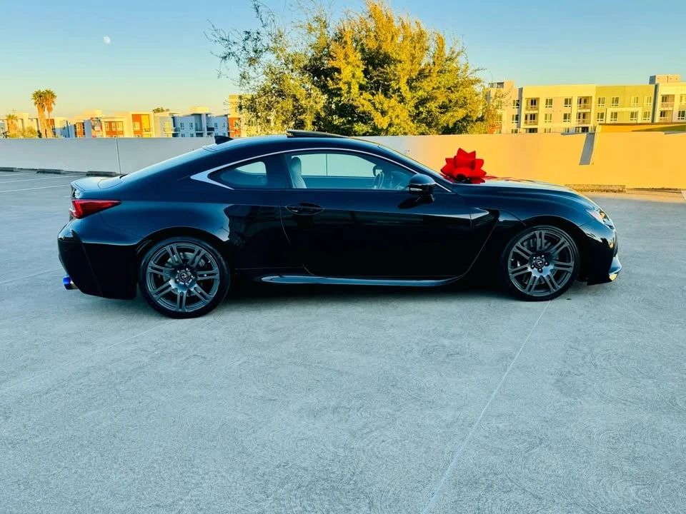 2017 Lexus RC F - Image 7 of 19