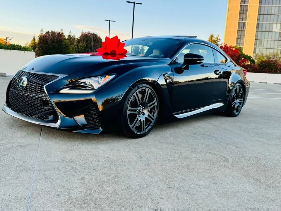 2017 Lexus RC F - Image 14 of 19