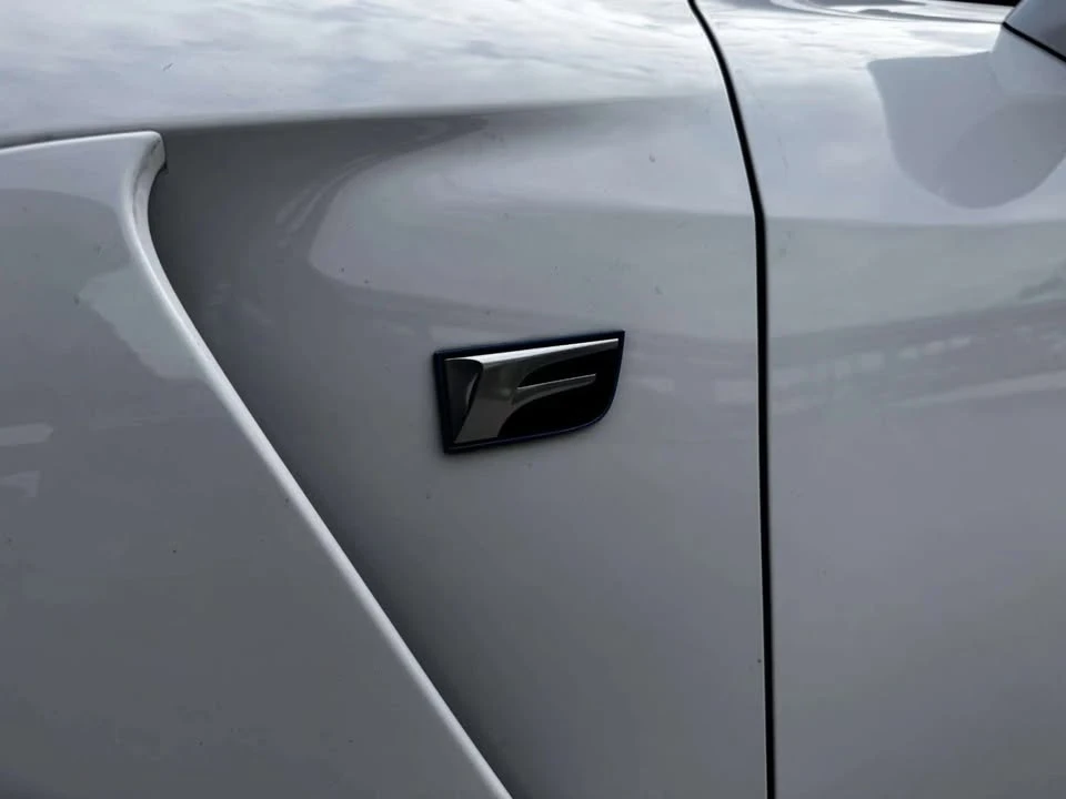 2017 Lexus RC F - Image 13 of 20
