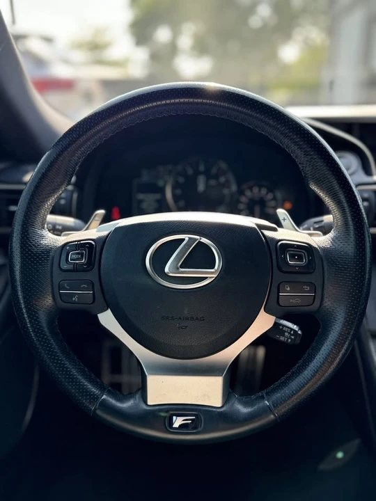 2017 Lexus RC F - Image 8 of 11